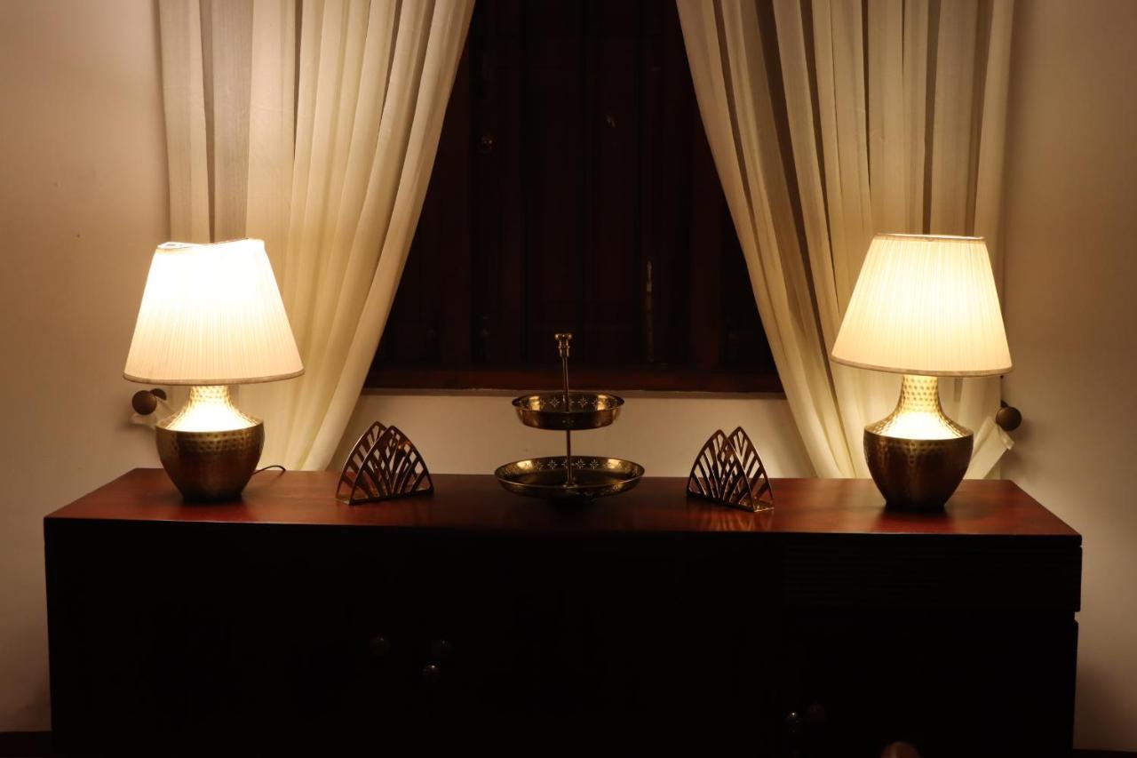 Colonial Residence แคนดี้ ภายนอก รูปภาพ