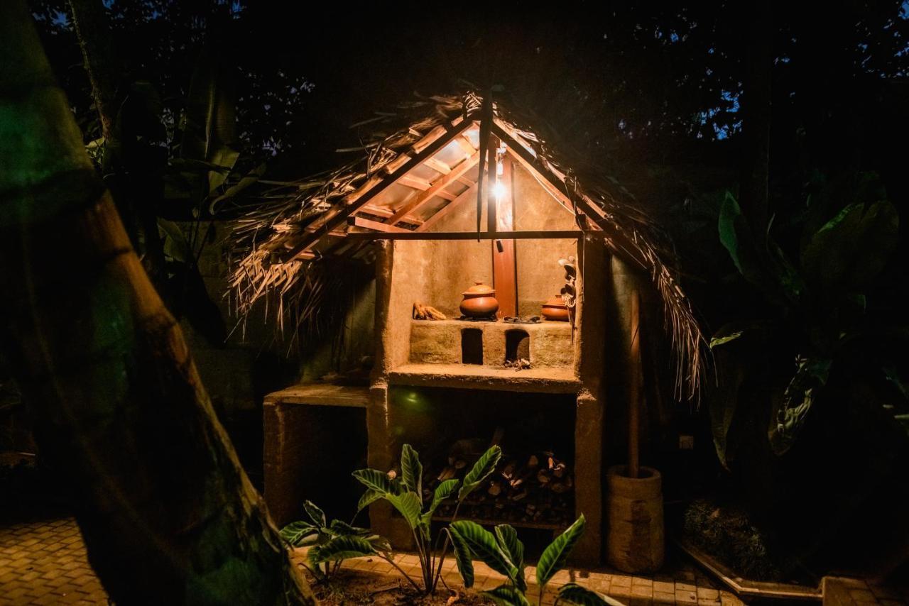 Colonial Residence แคนดี้ ภายนอก รูปภาพ