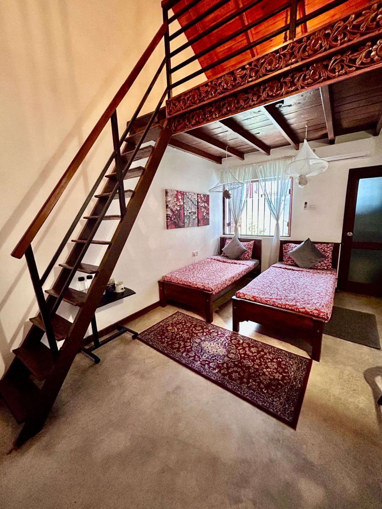 Colonial Residence แคนดี้ ภายนอก รูปภาพ